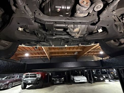 Used 2000 Lexus LX 470 4WD image 40