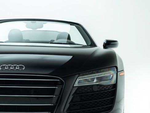 Used 2014 Audi R8 V10 AWD/4WD image 7