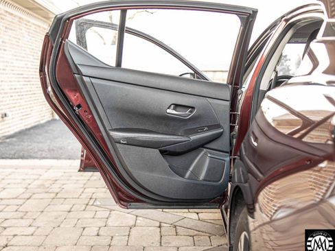 Used 2022 Nissan Sentra SV FWD image 30