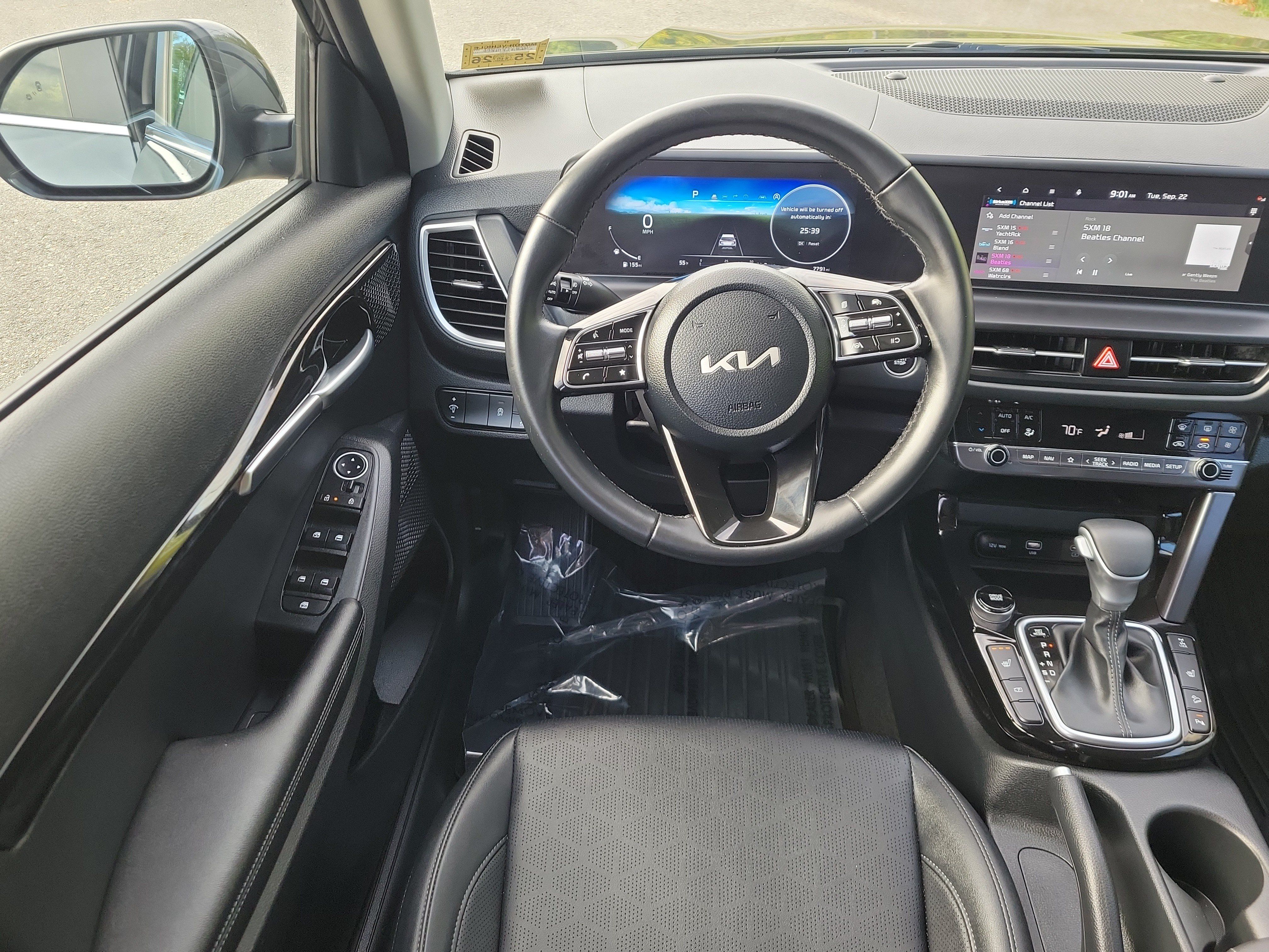 Used 2025 Kia Seltos EX AWD/4WD image 19