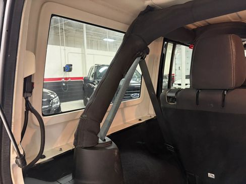 Used 2015 Jeep Wrangler Unlimited Sahara w/ Connectivity Group image 25