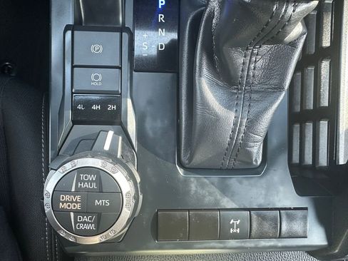 Certified 2024 Toyota Tacoma TRD Off-Road image 19