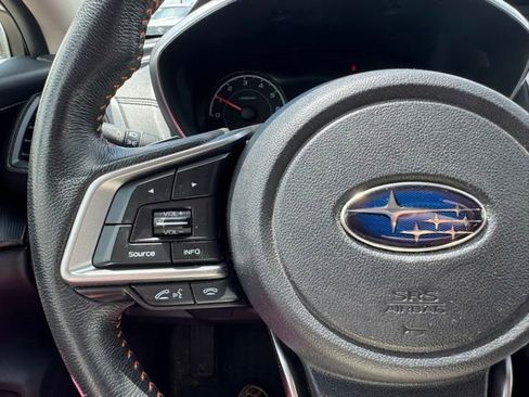 Used 2018 Subaru Crosstrek 2.0i Premium w/ Moonroof Package AWD/4WD image 11
