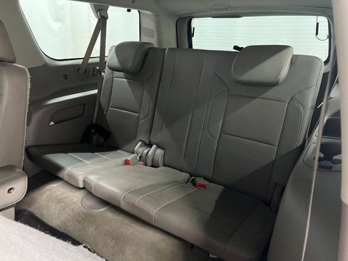 Used 2015 Chevrolet Suburban LTZ AWD/4WD image 10
