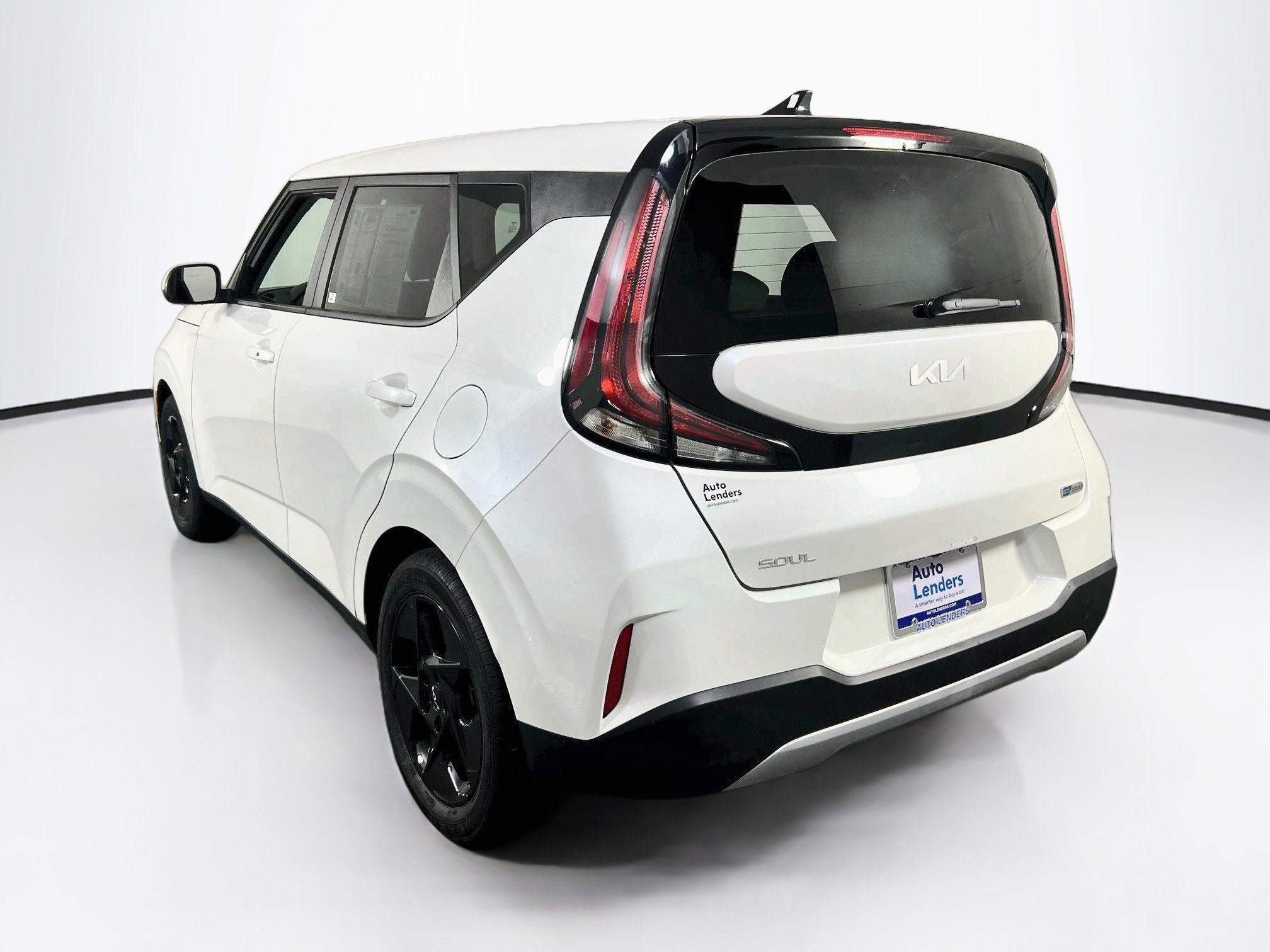 Used 2024 Kia Soul EX FWD image 7