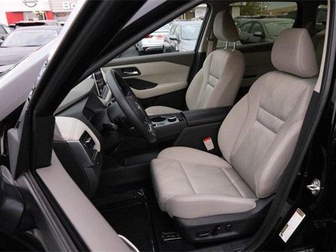 Certified 2024 Nissan Rogue SV image 36