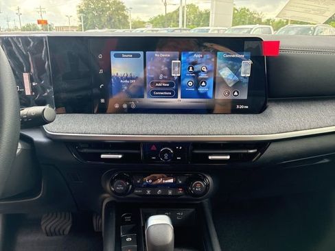 New 2026 Nissan Kicks SV w/ SV Premium Package FWD image 12