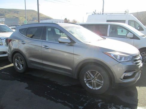 Used 2017 Hyundai Santa Fe Sport image 1