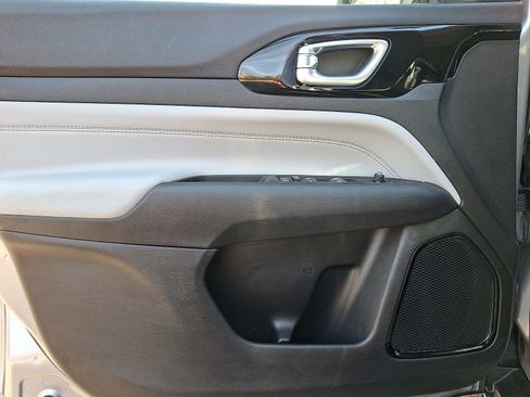 Certified 2022 Jeep Compass Limited image 14