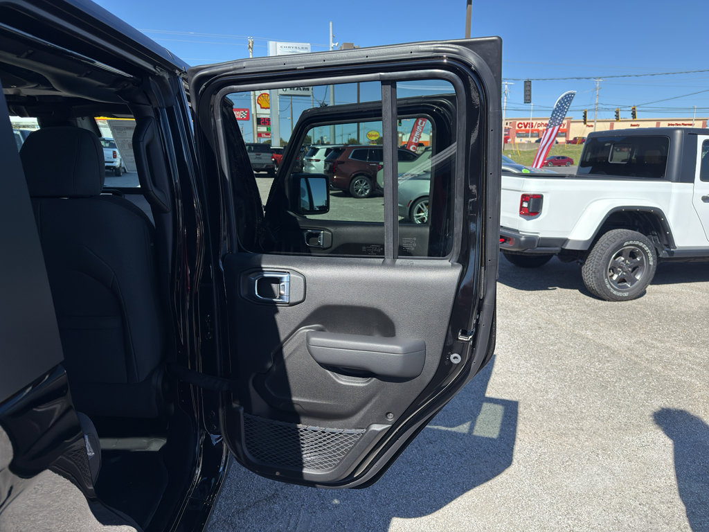 New 2025 Jeep Gladiator Sport AWD/4WD image 15