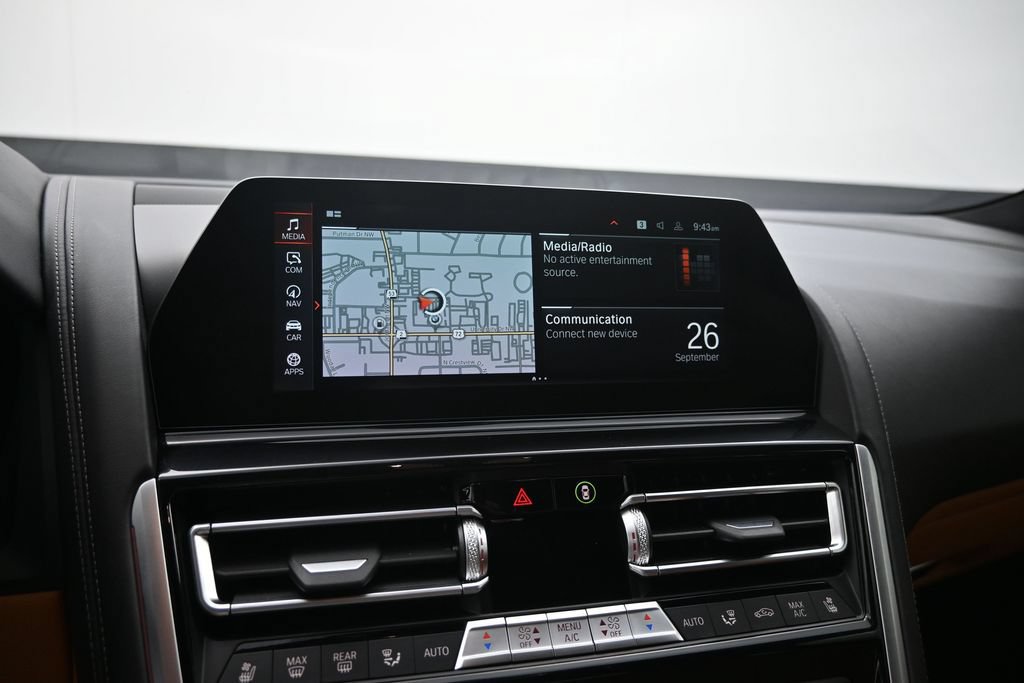 Used 2022 BMW M850i xDrive Coupe w/ Driving Assistance Package AWD/4WD image 16