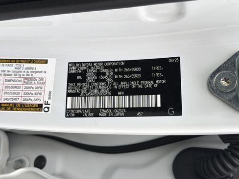 Certified 2025 Toyota 4Runner Limited RWD image 32