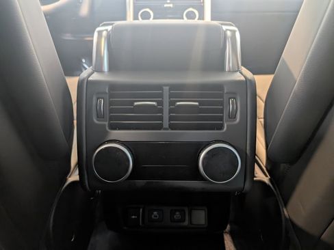 New 2026 Land Rover Discovery S image 26