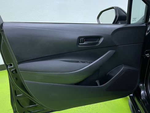 Used 2022 Toyota Corolla LE image 16