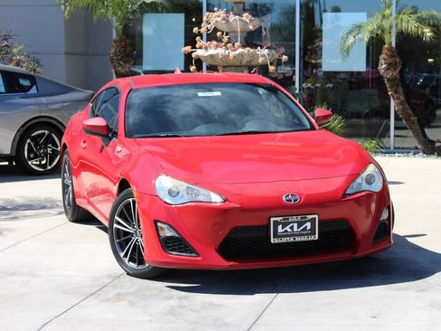Used 2015 Scion FR-S Release Series 1.0 image 2