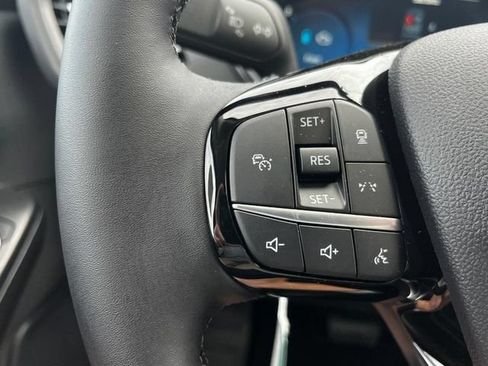 New 2024 Ford Escape SE w/ PHEV Premium Package FWD image 11