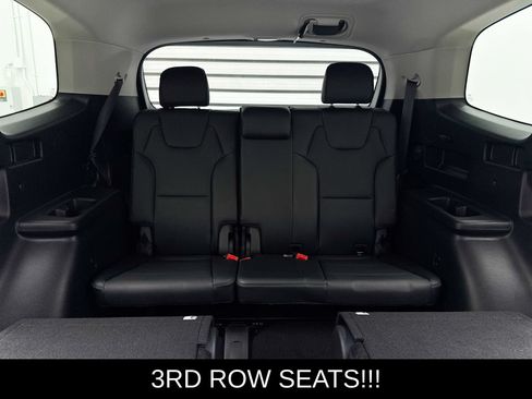 Used 2025 Kia Telluride S FWD image 12