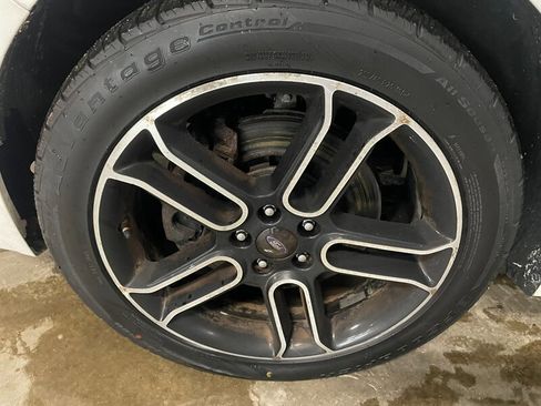 Used 2015 Ford Flex Limited w/ Limited Appearance Package image 24