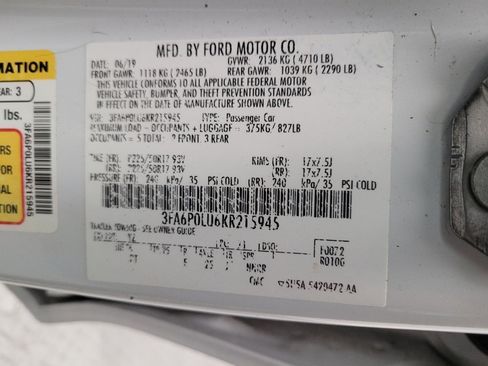 Used 2019 Ford Fusion SE FWD image 33