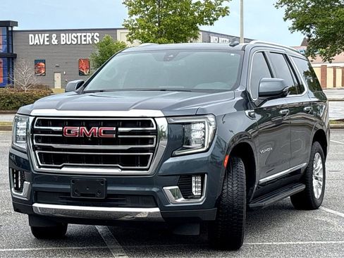 Used 2021 GMC Yukon SLT w/ SLT Premium Package AWD/4WD image 3