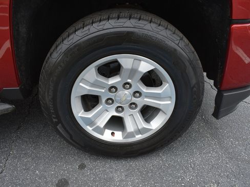 Used 2018 Chevrolet Silverado 1500 LT w/ All Star Edition image 34