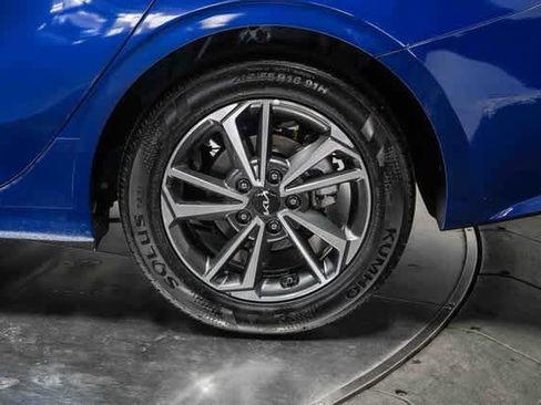 Used 2024 Kia Forte LXS w/ LXS Technology Package image 10