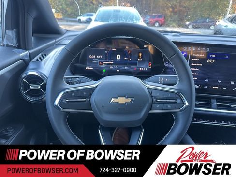 New 2026 Chevrolet Equinox EV LT image 11