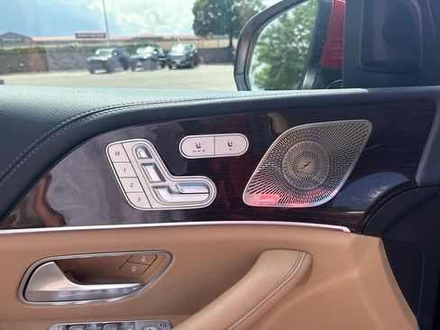 Used 2024 Mercedes-Benz GLE 350 4MATIC image 10