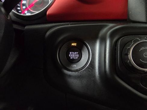 Used 2020 Jeep Gladiator Rubicon w/ Dual Top Group image 20