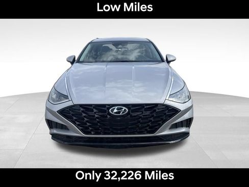 Used 2023 Hyundai Sonata SEL w/ Preferred Accessory Package FWD image 2