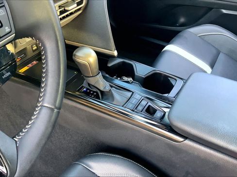 Used 2025 Toyota Camry SE FWD image 16