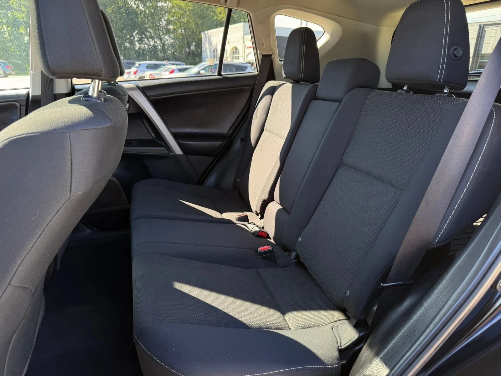 Used 2018 Toyota RAV4 XLE w/ Plus Extra Value Package FWD image 17