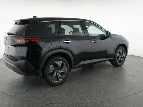 Used 2025 Nissan Rogue SV FWD image 9