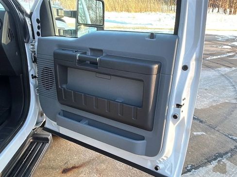 Used 2015 Ford F350 XL w/ Power Equipment Group image 58