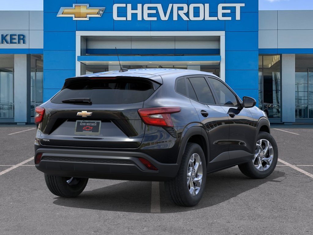 New 2026 Chevrolet Trax LS w/ LS Convenience Package FWD image 4