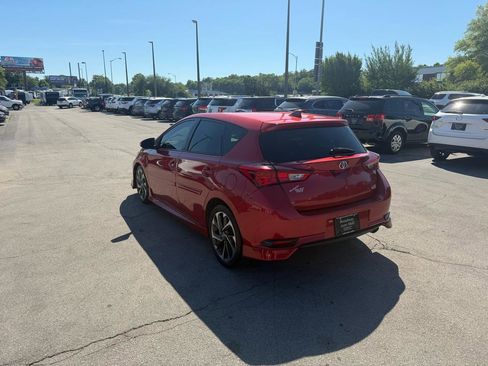 Used 2017 Toyota Corolla iM w/ All-Weather Mat Package FWD image 5