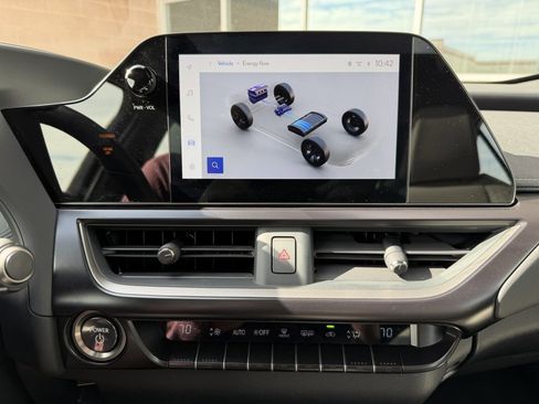 Used 2024 Lexus UX 250h FWD image 21