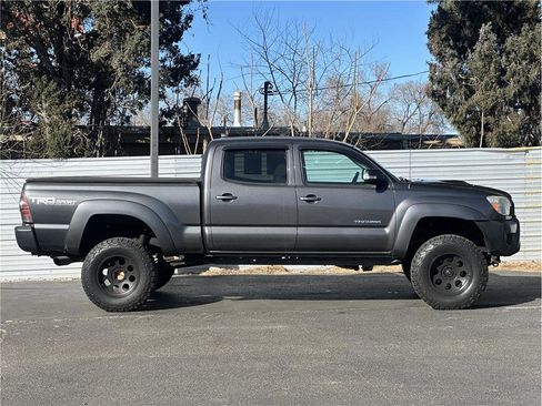 Used 2014 Toyota Tacoma 4x4 Double Cab image 9