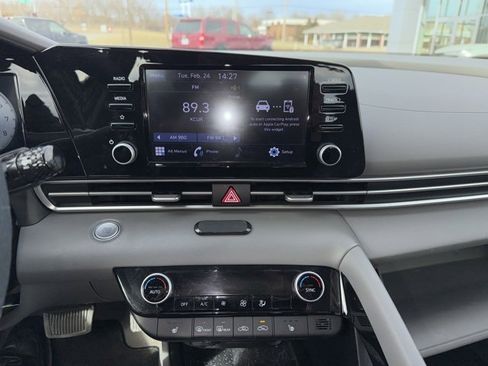 Used 2022 Hyundai Elantra SEL w/ Convenience Package image 39