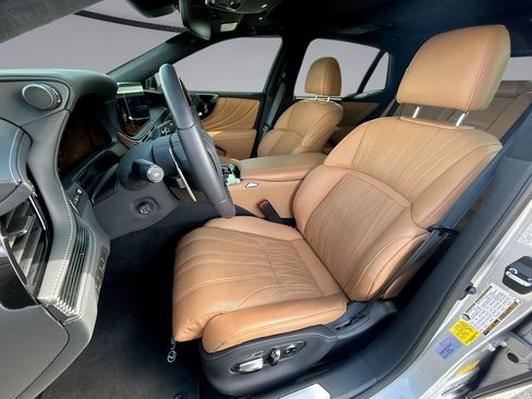 Used 2025 Lexus LS 500 w/ Interior Upgrade Package RWD image 4