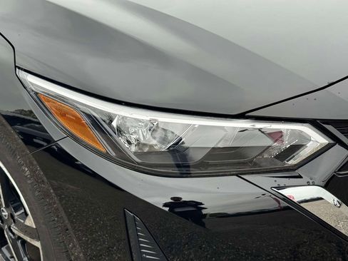 Used 2025 Nissan Sentra SV w/ All-Weather Package FWD image 9