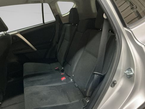 Used 2015 Toyota RAV4 LE image 13