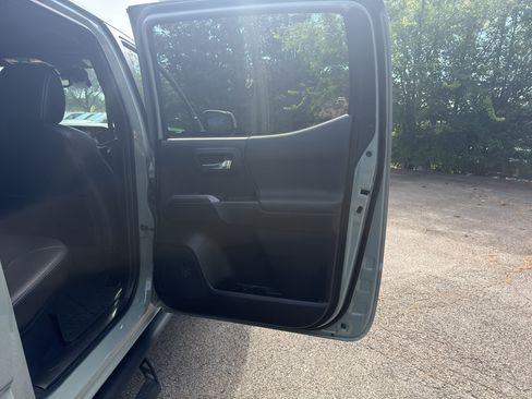 Used 2021 Toyota Tacoma TRD Pro AWD/4WD image 24