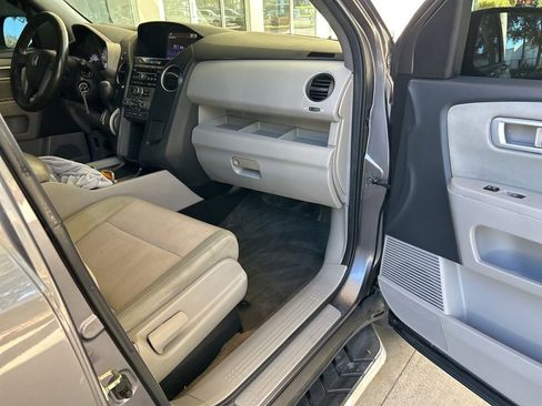 Used 2014 Honda Pilot EX image 17