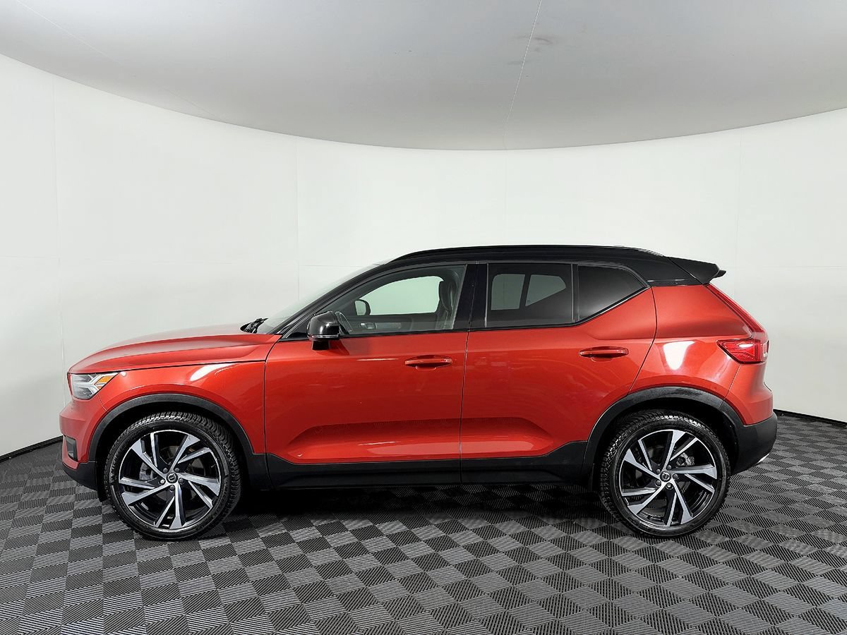 Used 2020 Volvo XC40 T5 R-Design w/ Protection Package Premier AWD/4WD image 18