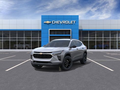 New 2026 Chevrolet Trax LT w/ Driver Confidence Package FWD image 8