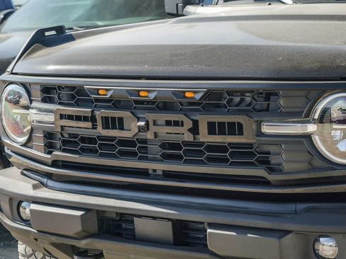 Used 2022 Ford Bronco Big Bend w/ Sasquatch Package AWD/4WD image 3