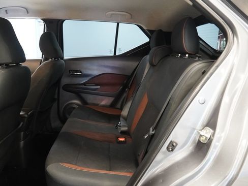 Used 2019 Nissan Kicks SR FWD image 26
