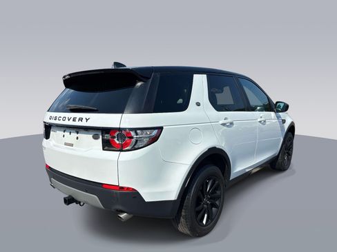 Used 2017 Land Rover Discovery Sport SE AWD/4WD image 3