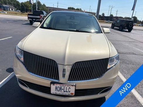 Used 2014 Lincoln MKT AWD w/ Equipment Group 201A image 2